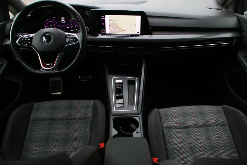 Volkswagen Golf 2.0 TSI GTI PANO-DAK STUURVERW. ADP. CRUISE! uit 2021, foto 15