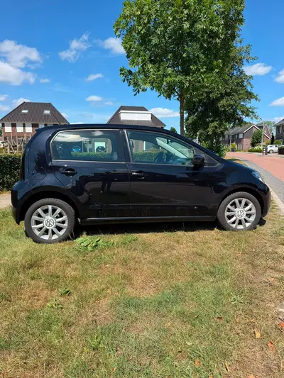 Volkswagen Up! 1.0 5D 2021 Zwart + Camera uit 2021