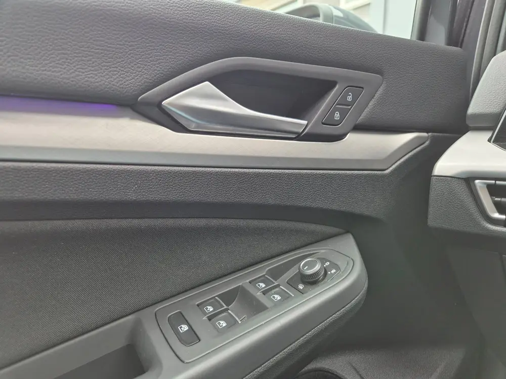 Volkswagen Golf 1.0 eTSI Life|Car-Play|Camera|Cruise uit 2021, foto 17