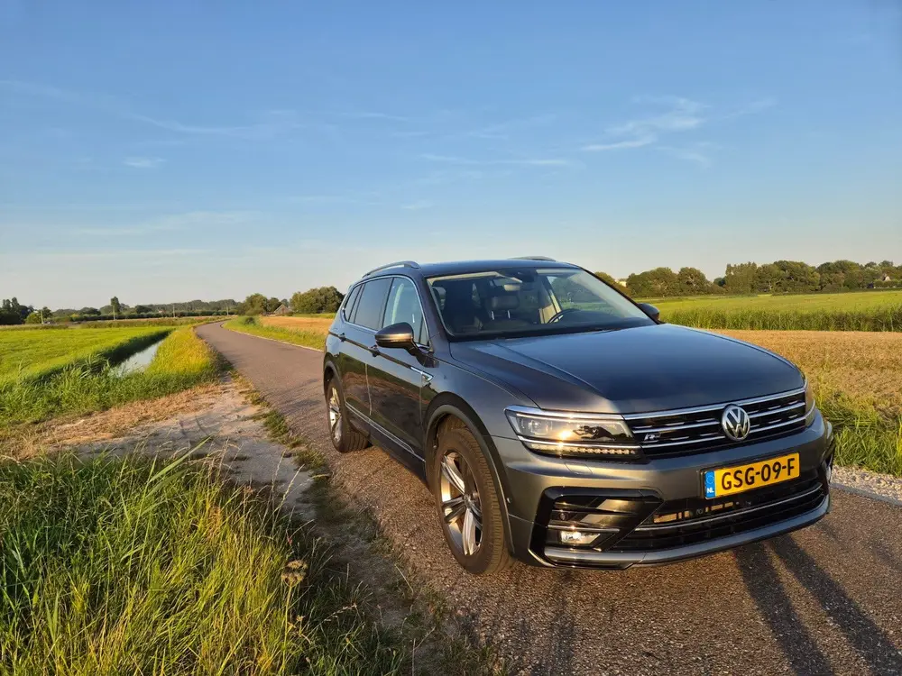 Volkswagen Tiguan Allspace VW Tiguan Allspace R-Line | Leder | Pano | 360° | 1.5 TSI uit 2019, foto 5