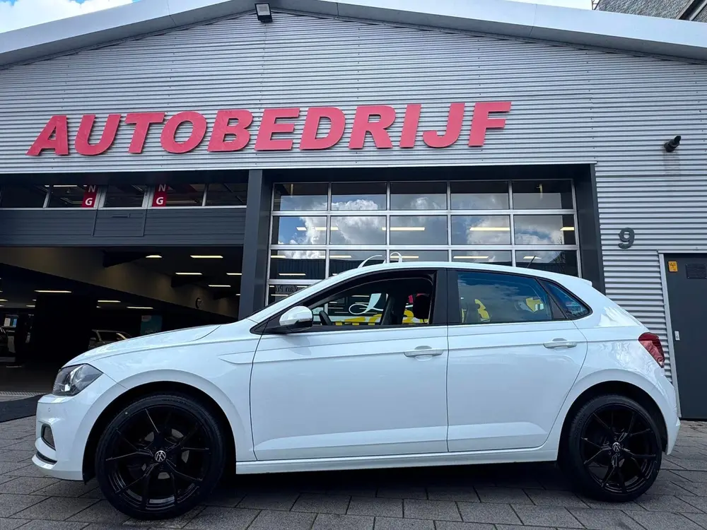 Volkswagen Polo 1.0 Trendline - Navigatie I Airco I PDC I LE uit 2021, foto 6