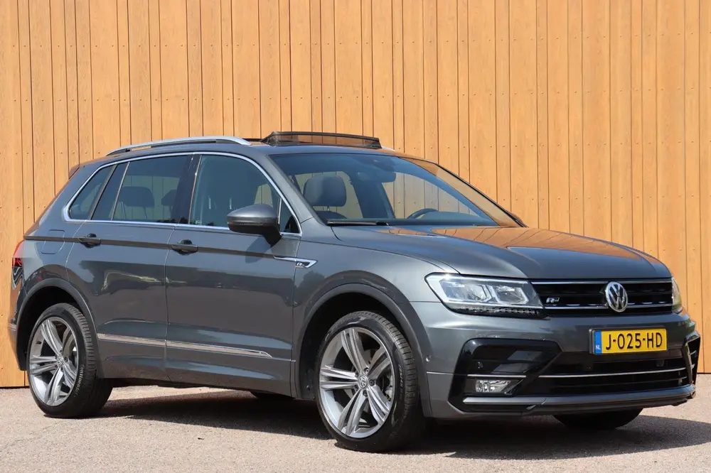 Volkswagen Tiguan 1.5 TSI ACT R-Line Highline Bus orgNL schu uit 2020, foto 2