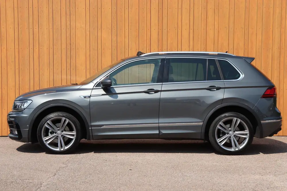 Volkswagen Tiguan 1.5 TSI ACT R-Line Highline Bus orgNL schu uit 2020, foto 3