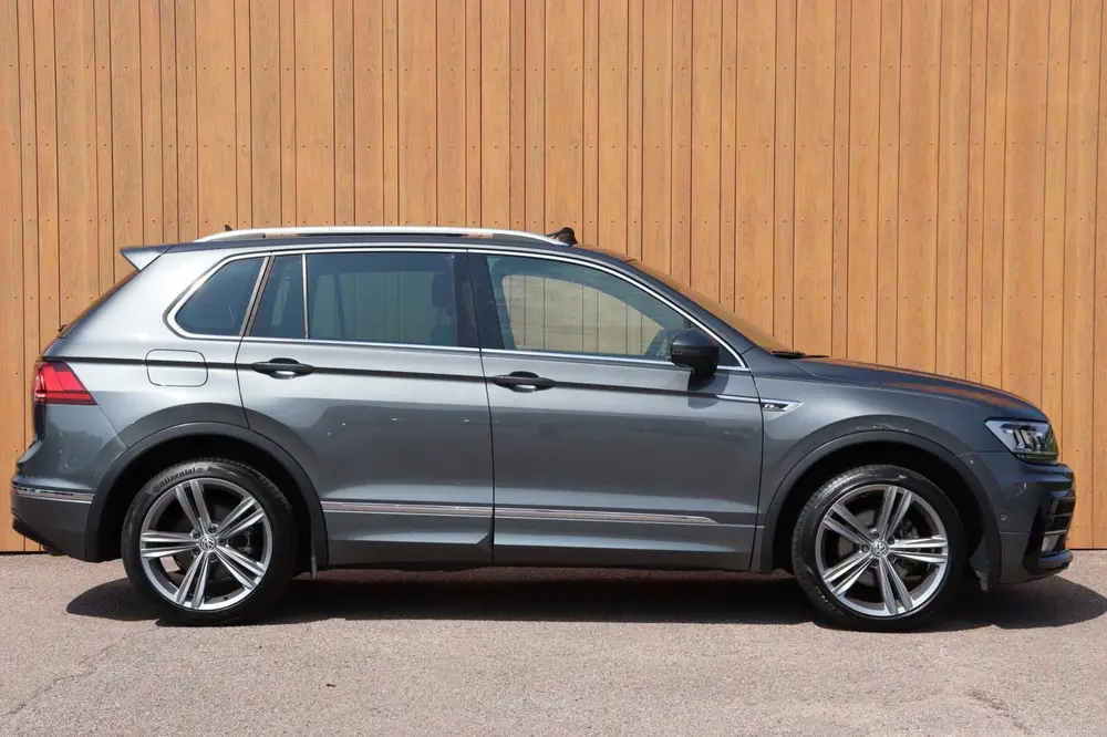 Volkswagen Tiguan 1.5 TSI ACT R-Line Highline Bus orgNL schu uit 2020, foto 5