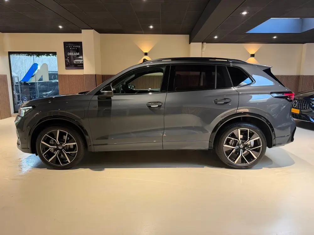 Volkswagen Tiguan 1.5 eHybride 3x R-Line|Pano|Memory|Matrix| uit 2025, foto 5