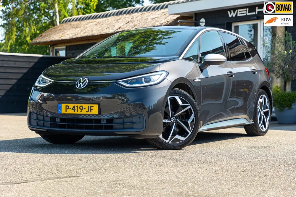 Volkswagen ID.3 First Plus 58 kWh Soh 89% I Panoramadak I Tr uit 2020