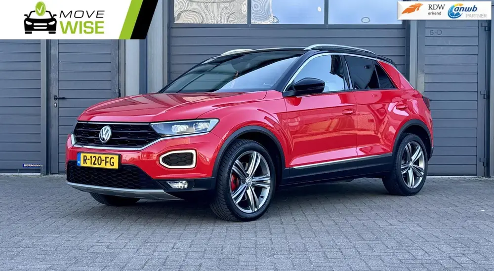 Volkswagen T-Roc 1.5 TSI 4 Cil 150pk Sport Business R | Auto uit 2019
