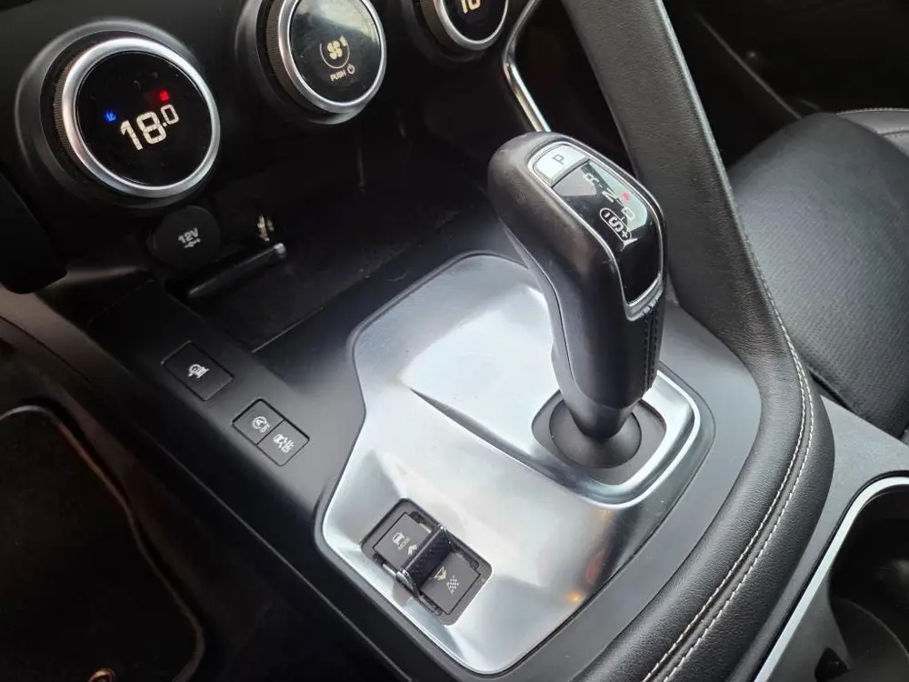 Jaguar E-Pace 2.0 *Carplay*Sfeerverlichting*Adaptieve Cruise uit 2019, foto 6