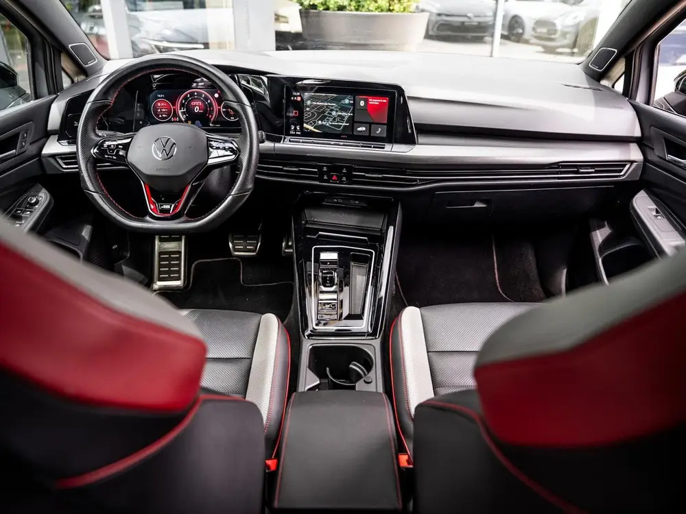 Volkswagen Golf 2.0 TSI GTI|45 JAHRE|PANO|AKRA|H&K|NÜRBURG uit 2022, foto 10