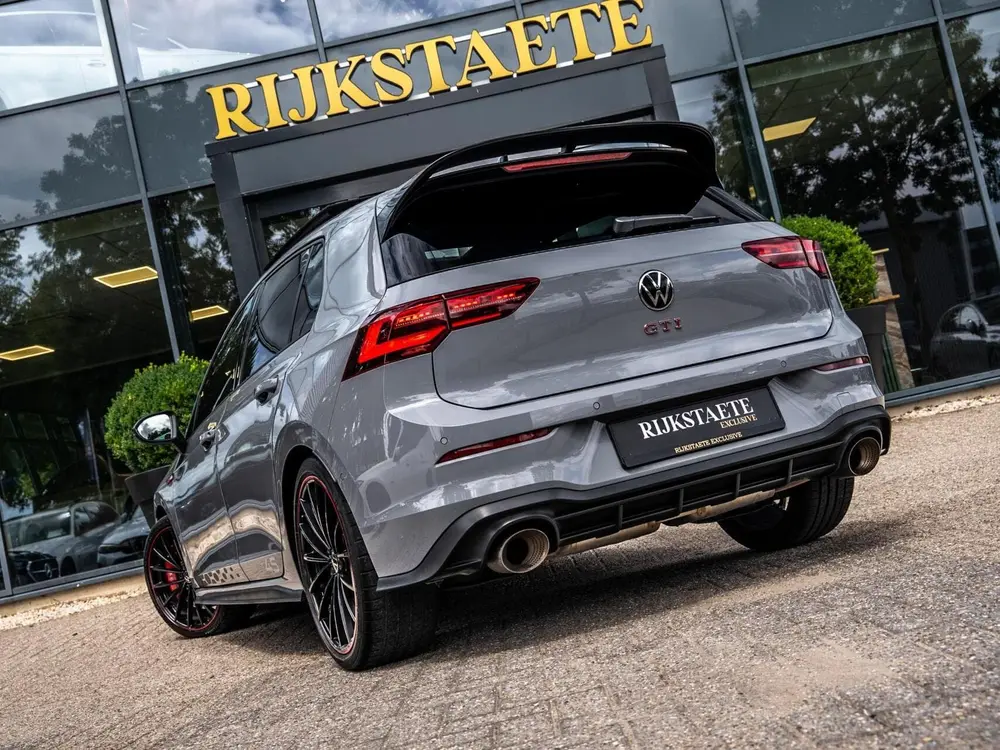 Volkswagen Golf 2.0 TSI GTI|45 JAHRE|PANO|AKRA|H&K|NÜRBURG uit 2022, foto 19