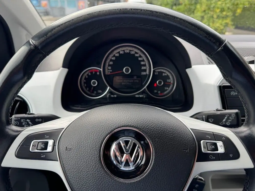 Volkswagen UP 1.0 BMT UP! BEATS Camera Cruise Control PDC uit 2019, foto 17
