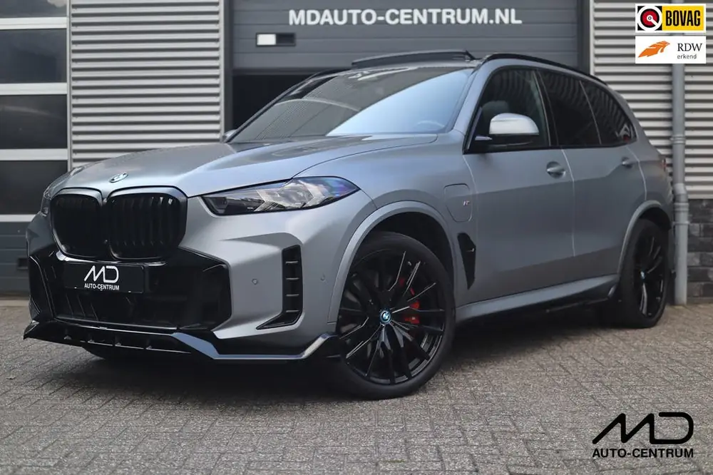 BMW X5 XDrive50e M-Sport Pro| Frozen Grey| 22 inch| Maxton| uit 2023