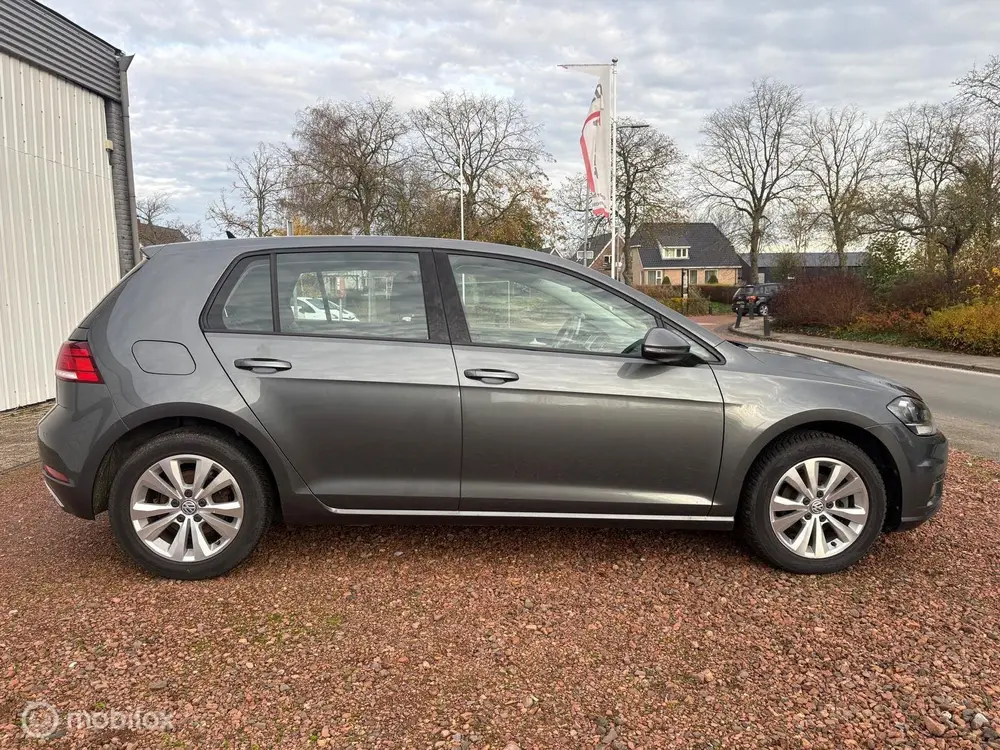 Volkswagen Golf 1.0 TSI Comfortline Business uit 2019, foto 2