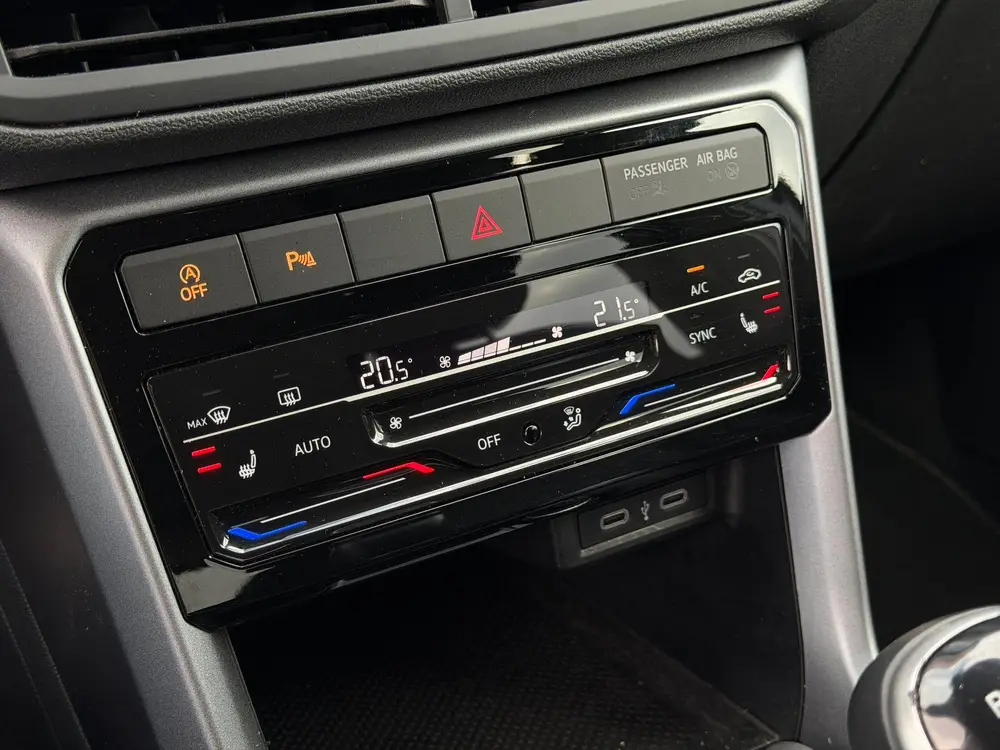 Volkswagen T-Cross 1.0 TSI Active Ecc-Pdc-Acc-Navi uit 2021, foto 16