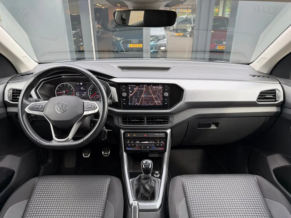 Volkswagen T-Cross 1.0 TSI Active Ecc-Pdc-Acc-Navi uit 2021, foto 2