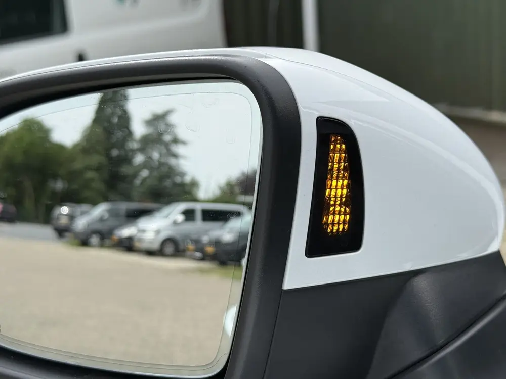 Volkswagen Passat Variant 1.4 TSI PHEV GTE Business uit 2023, foto 14