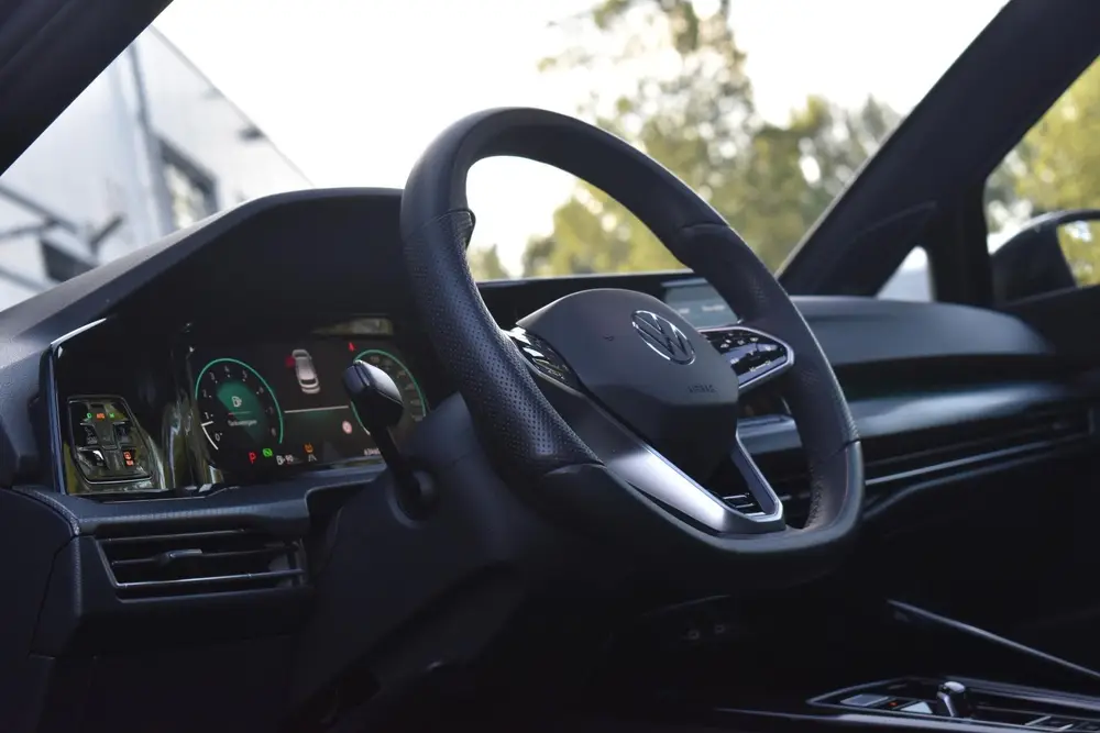 Volkswagen Golf 1.5 eTSI R-Line Pano HUD IQ H/K Lane Keyless uit 2024, foto 10