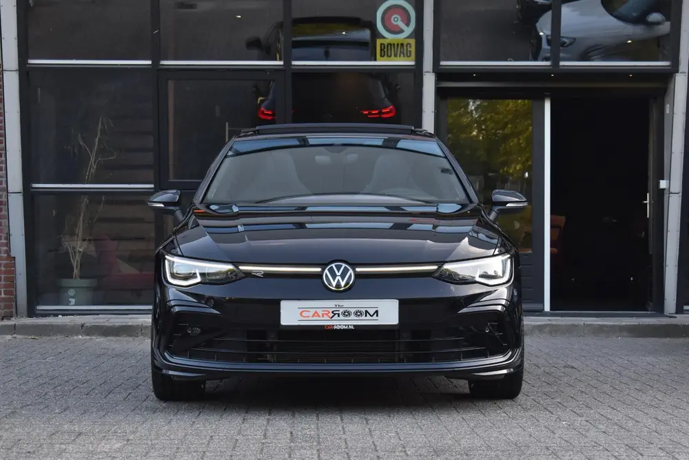 Volkswagen Golf 1.5 eTSI R-Line Pano HUD IQ H/K Lane Keyless uit 2024, foto 2