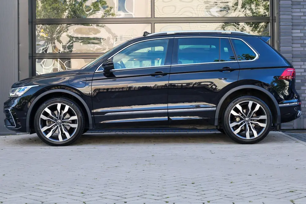 Volkswagen Tiguan 1.4 TSI eHybrid R-Line Business+ | PANO | uit 2022, foto 15