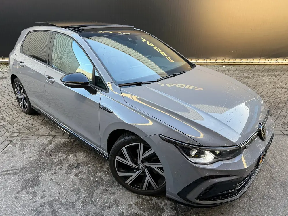 Volkswagen Golf 1.5 eTSI R-Line Pano IQlights Carplay Sfeer uit 2024, foto 13