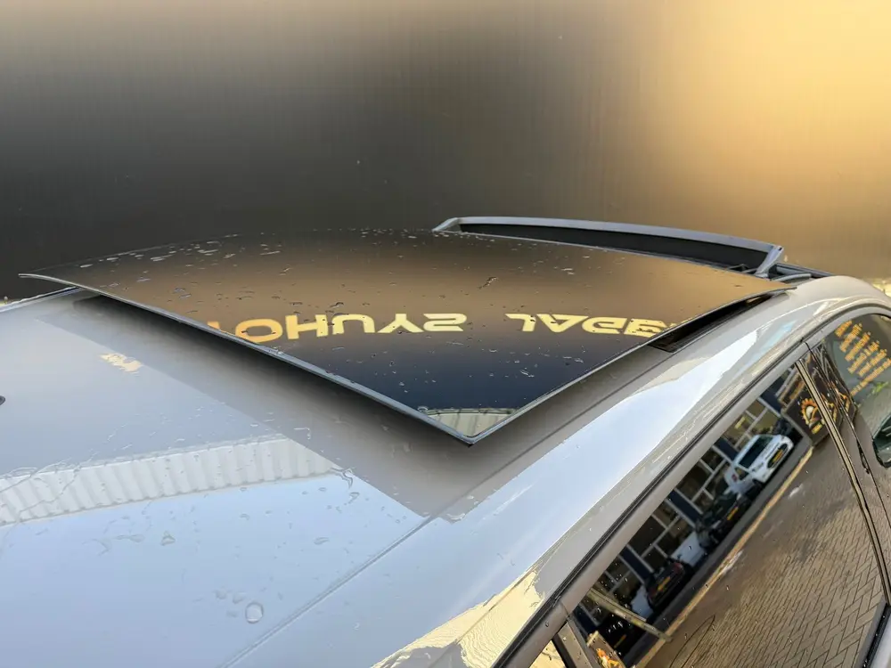 Volkswagen Golf 1.5 eTSI R-Line Pano IQlights Carplay Sfeer uit 2024, foto 18
