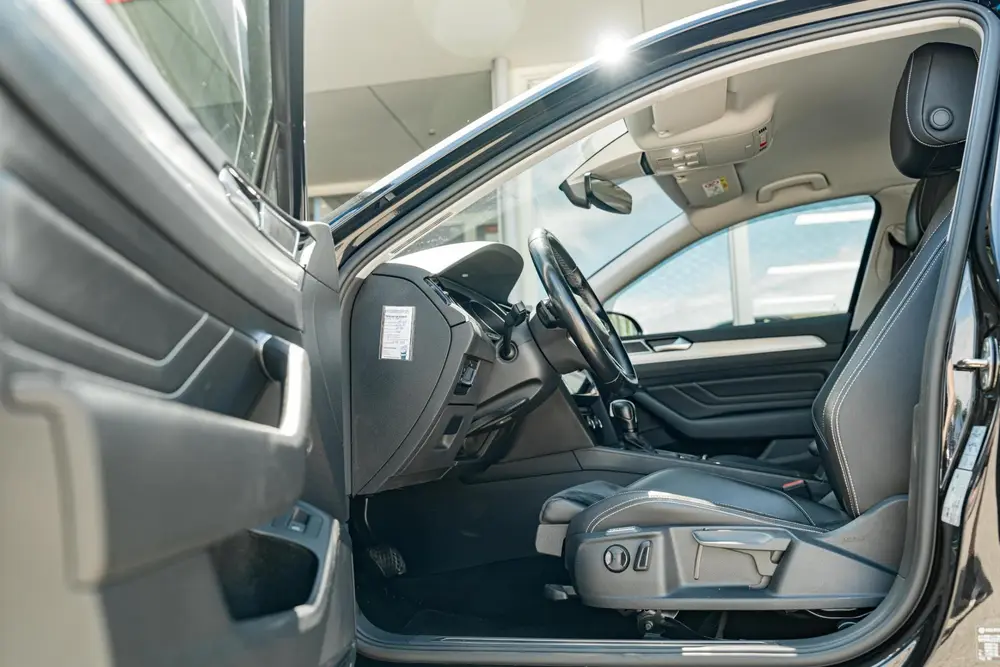Volkswagen Passat Variant 1.5 TSI Elegance Business R uit 2020, foto 11