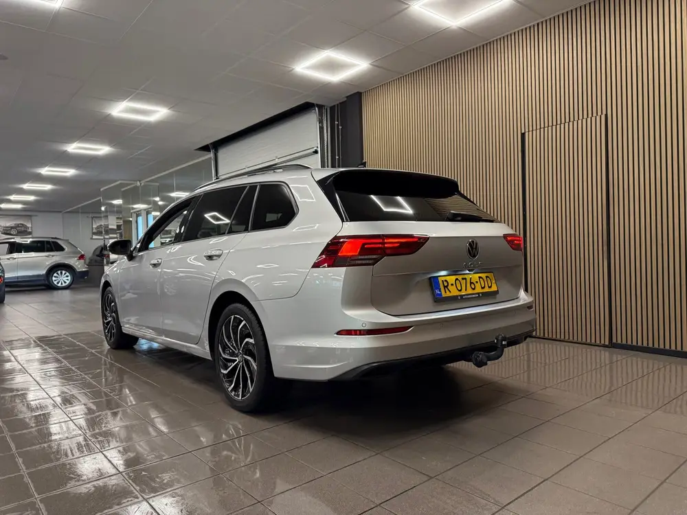 Volkswagen Golf Variant 1.0 TSI Life * NL Auto / Trekhaak / uit 2022, foto 3