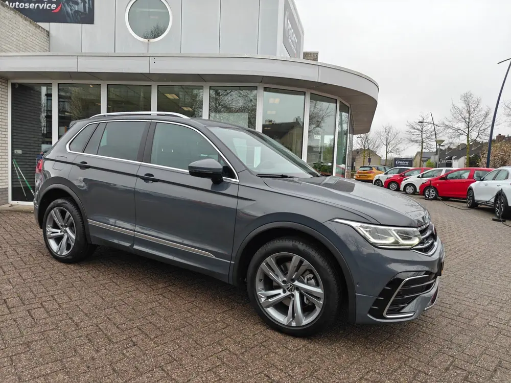 Volkswagen Tiguan 1.4 TSI eHybrid R-Line Business+ / Panoram uit 2022, foto 5