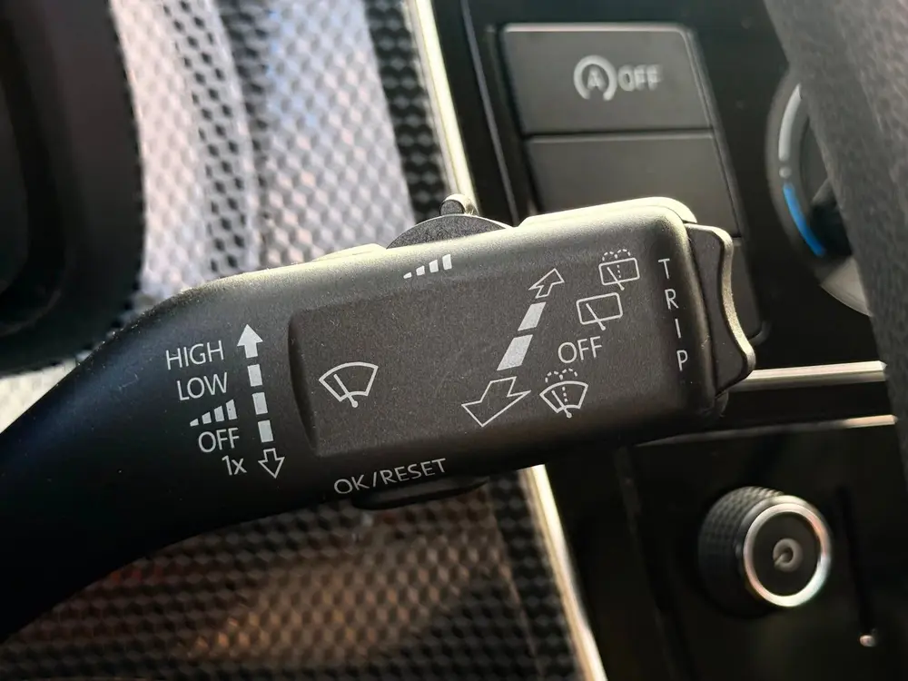 Volkswagen Up! 1.0 BMT move up! LED Allseason Airco uit 2019, foto 13