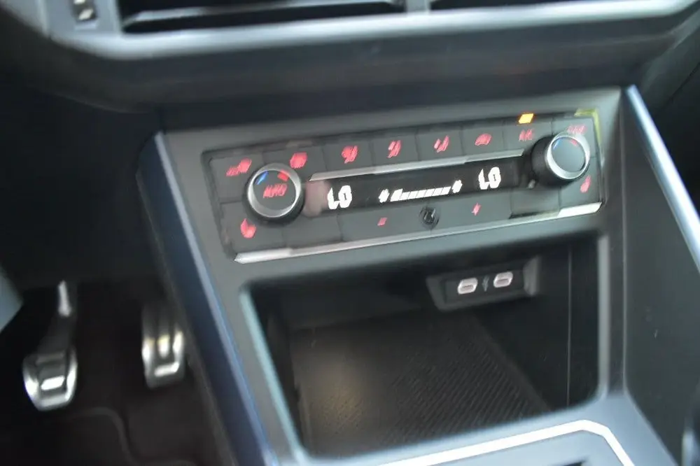 Volkswagen Polo VW Polo 1.0 TSI 110pk MODEL 2022 MET DIGITAAL DASHBOARD uit 2021, foto 13