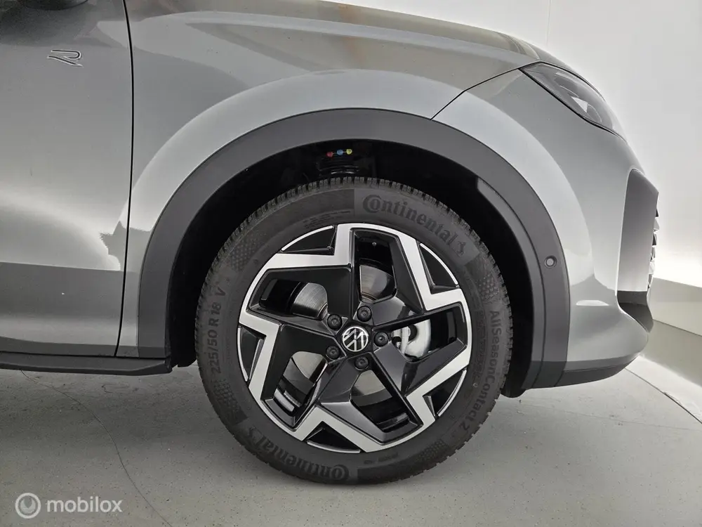 Volkswagen T-Roc 1.5 eTsi 150PK R-Line First Edition trekhaa uit 2026, foto 19