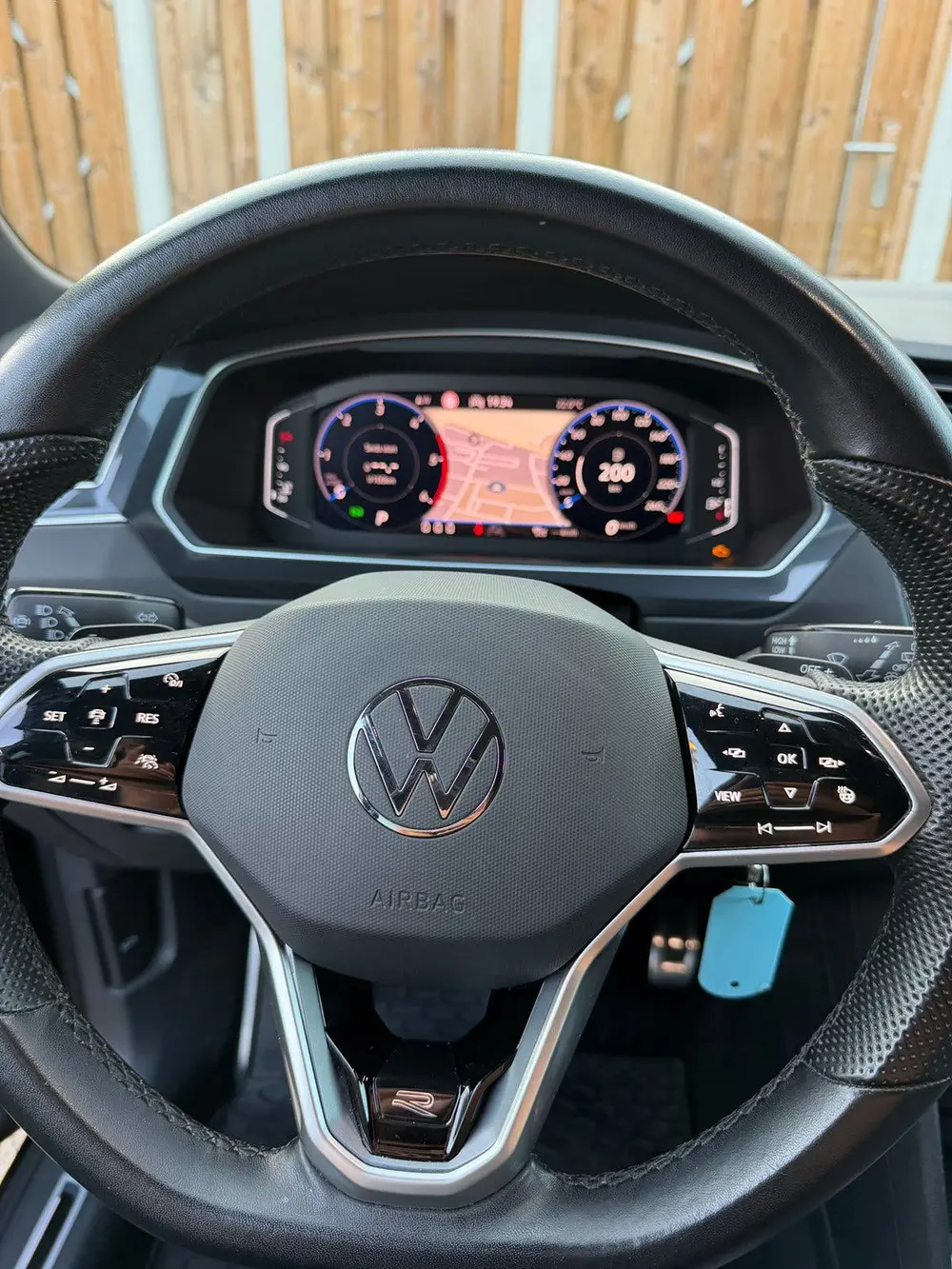 Volkswagen Tiguan 2.0 TDI R-line 150pk DSG 2023 Zwart uit 2023, foto 14
