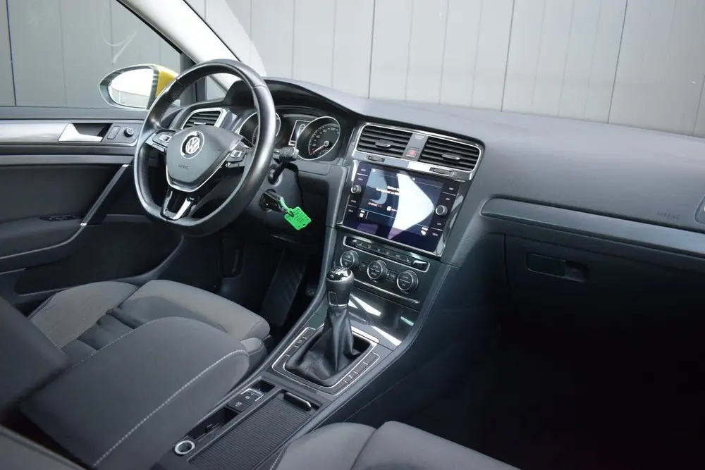Volkswagen Golf 1.0 TSi Highline R-Line Alcantara | ECC | Ca uit 2019, foto 2