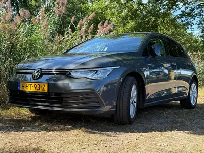 Volkswagen Golf 1.5 TSI 130pk 2021 Grijs uit 2021
