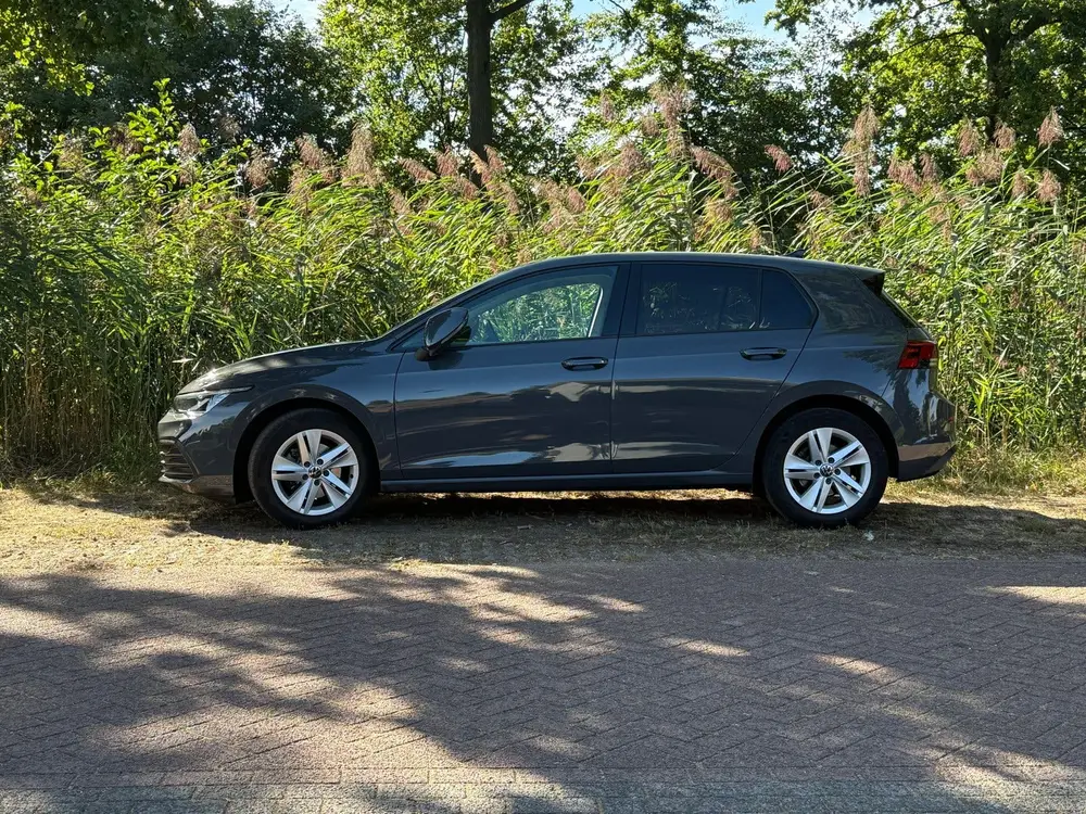 Volkswagen Golf 1.5 TSI 130pk 2021 Grijs uit 2021, foto 3