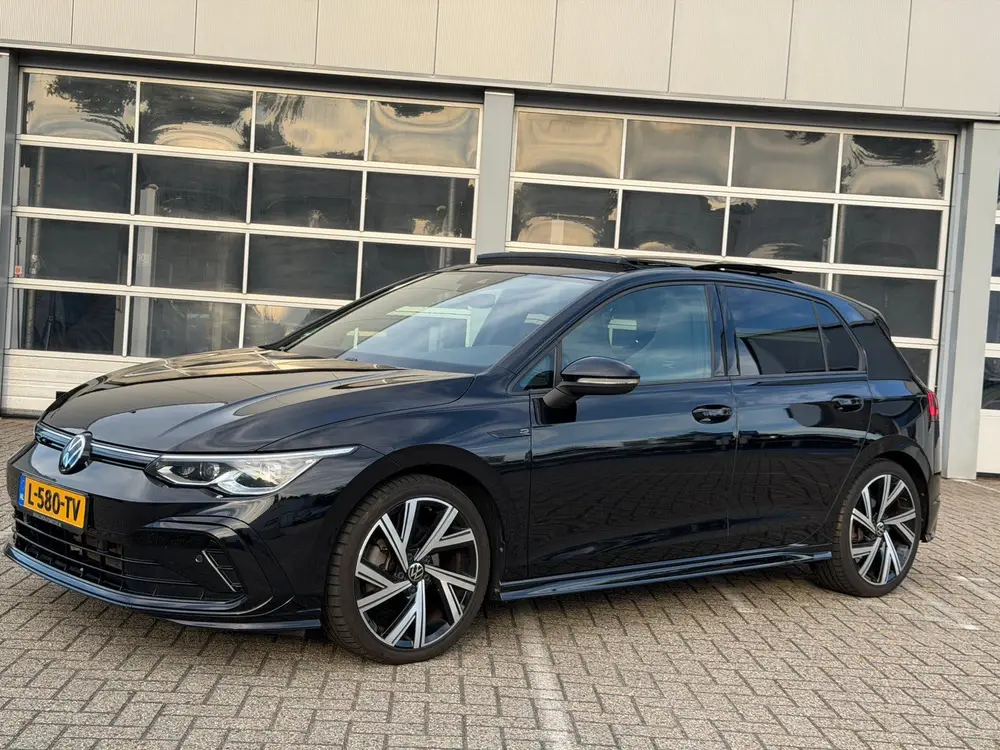 Volkswagen Golf 1.5 eTS 3x R-Line | Panoramadak | IQ light uit 2021, foto 4