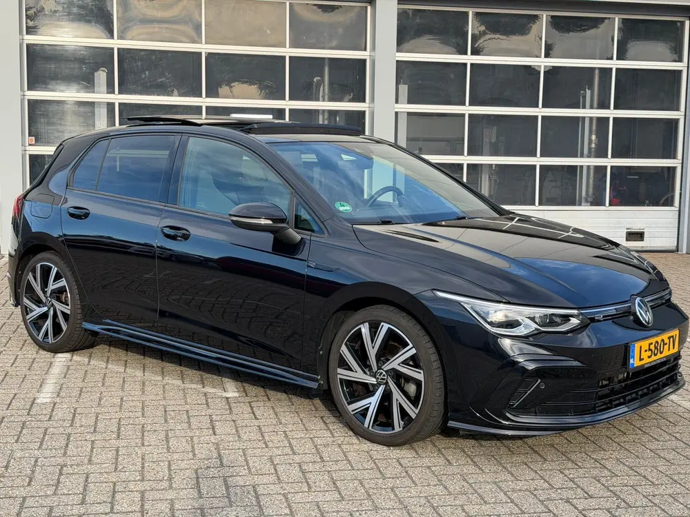Volkswagen Golf 1.5 eTS 3x R-Line | Panoramadak | IQ light uit 2021, foto 5