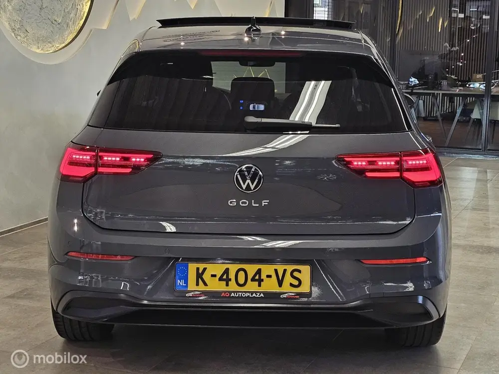 Volkswagen Golf 1.5 TSI Life Panorama/IQ Light/Carplay/Stoel uit 2020, foto 10
