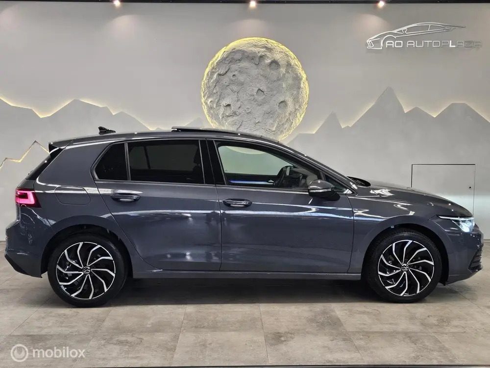 Volkswagen Golf 1.5 TSI Life Panorama/IQ Light/Carplay/Stoel uit 2020, foto 12