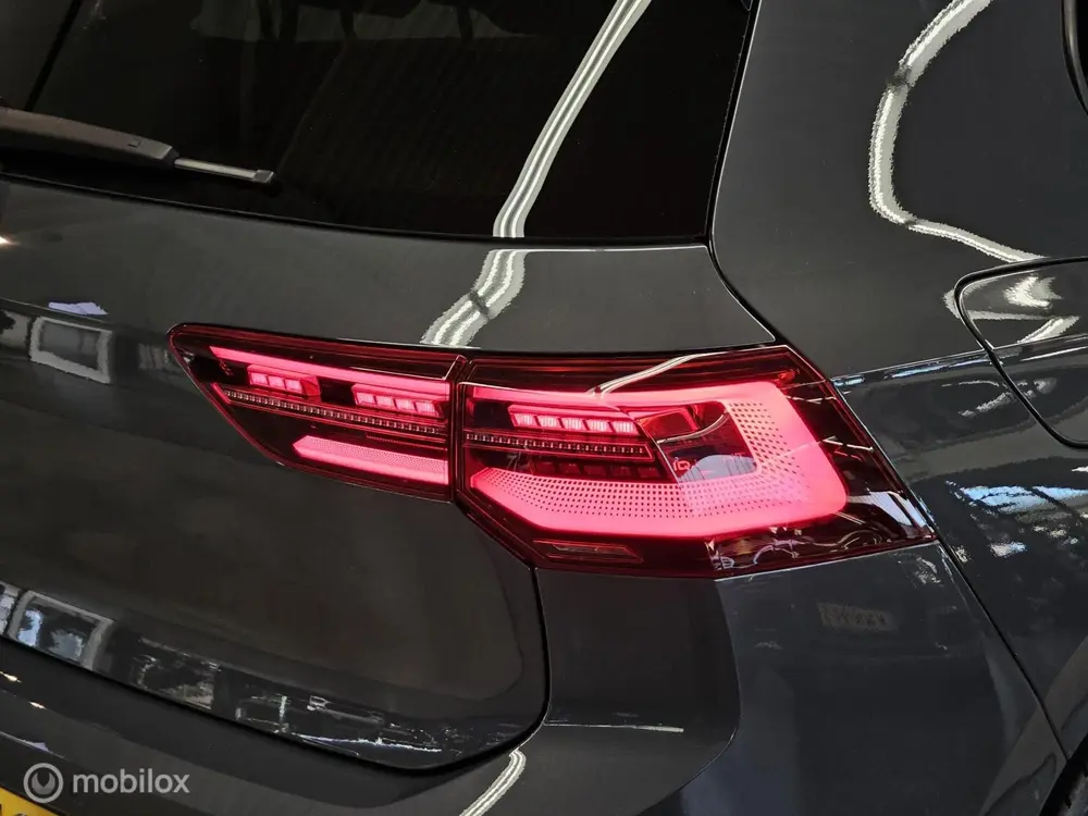 Volkswagen Golf 1.5 TSI Life Panorama/IQ Light/Carplay/Stoel uit 2020, foto 16