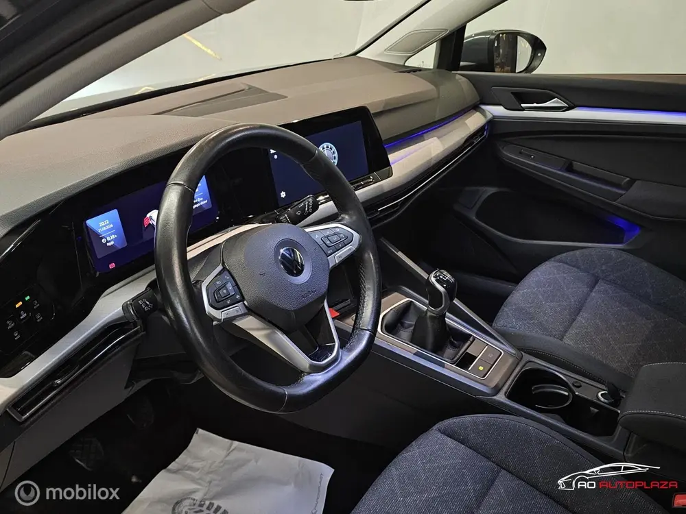 Volkswagen Golf 1.5 TSI Life Panorama/IQ Light/Carplay/Stoel uit 2020, foto 3