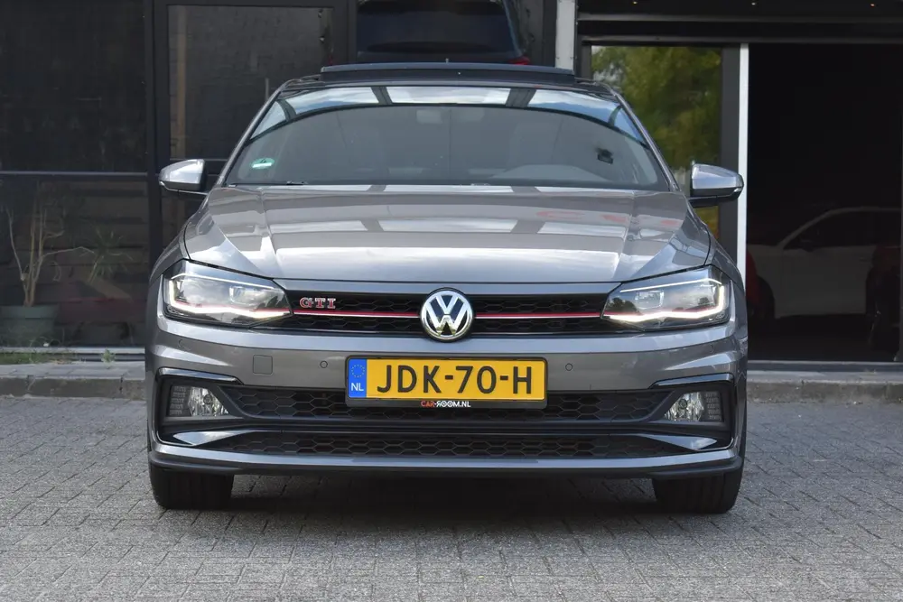 Volkswagen Polo 2.0 TSI GTI Pano Virtual DCC Stage 2 Downpip uit 2020, foto 2