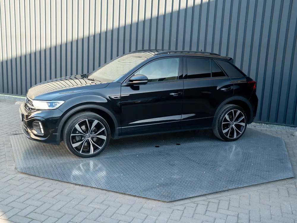 Volkswagen T-Roc 1.5 TSI R-Line Business+ | Beats | IQ Light uit 2022, foto 2