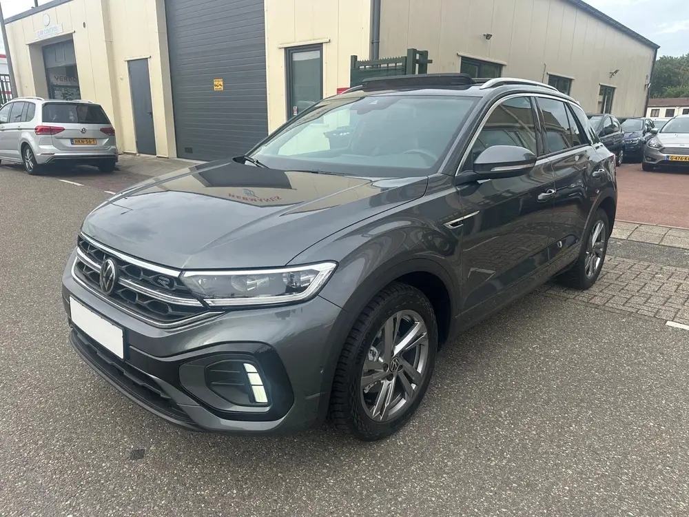 Volkswagen T-Roc 1.5 TSI 2xR-Line Panorama trekhaak 2023 uit 2023, foto 3