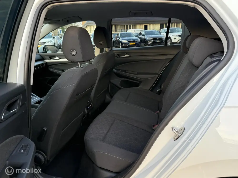 Volkswagen Golf 1.0 eTSI Life Business BTW | AUTOMAAT | uit 2023, foto 19