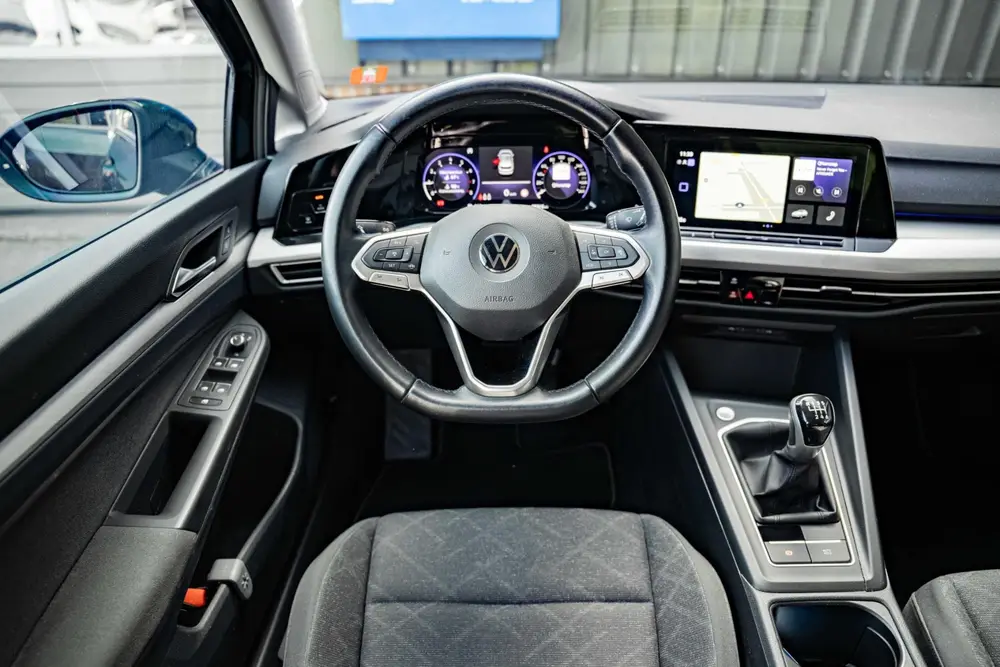 Volkswagen Golf 1.0 TSI Life uit 2022, foto 15
