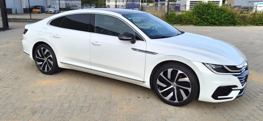 Volkswagen Arteon 2.0 TSI 190pk 7-DSG 2019 Wit uit 2019, foto 2