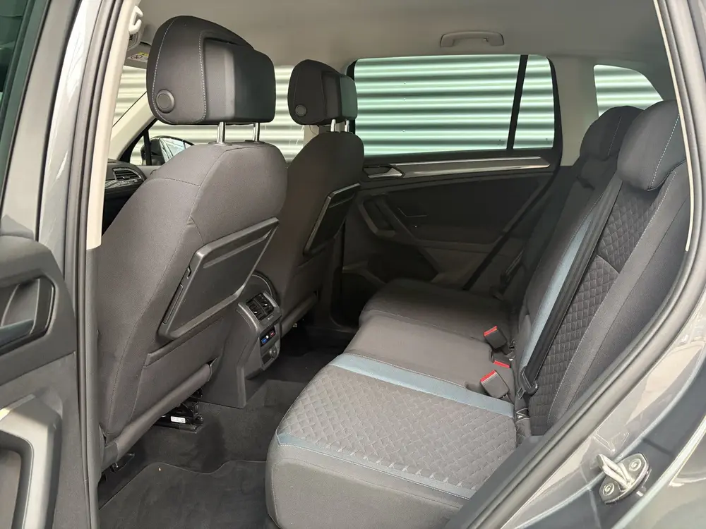 Volkswagen Tiguan 1.5 TSI ACT/DODE HOEK/TREKH WEGKLAP/DIGI C uit 2019, foto 10