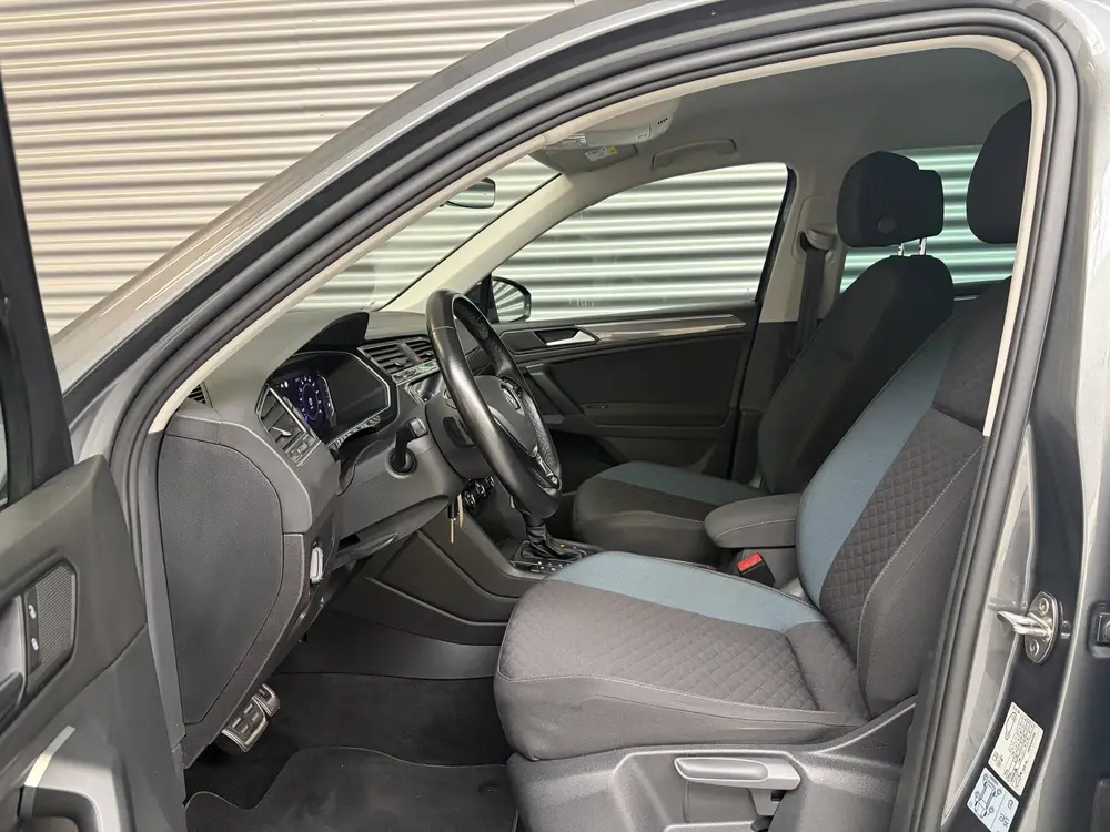 Volkswagen Tiguan 1.5 TSI ACT/DODE HOEK/TREKH WEGKLAP/DIGI C uit 2019, foto 5