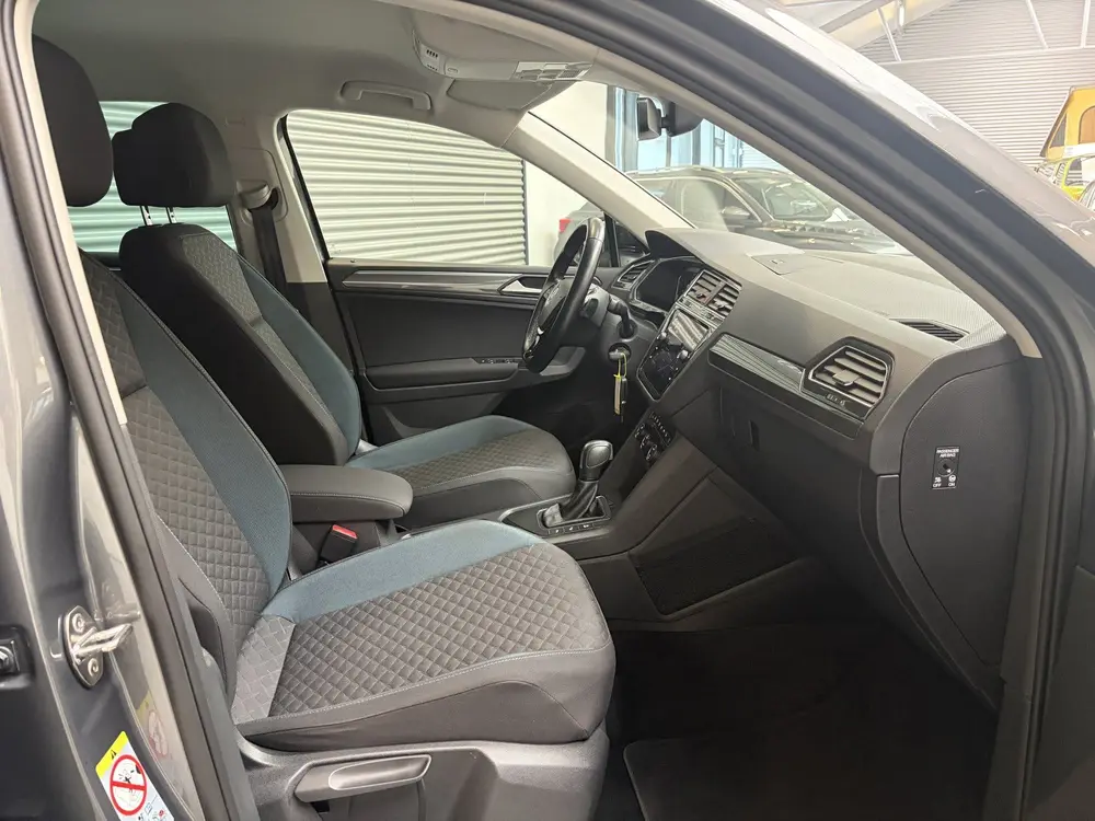 Volkswagen Tiguan 1.5 TSI ACT/DODE HOEK/TREKH WEGKLAP/DIGI C uit 2019, foto 8